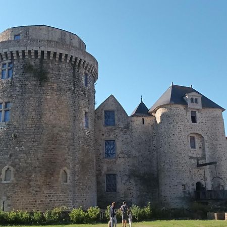 Gite De La Fecleval 6 Personnes Proche Du Puy Dufou Saint-Mesmin  Eksteriør billede